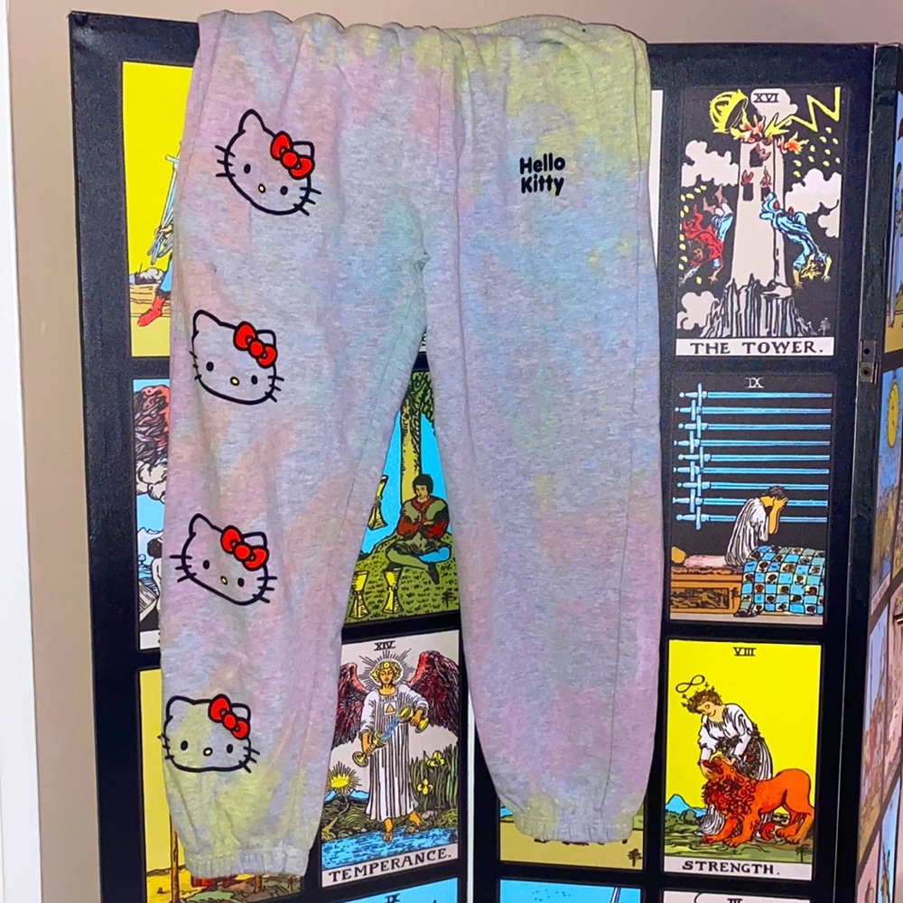 Hello Kitty sweatpants tie die size 14 💗💕✨
